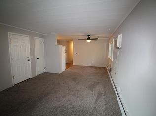 630 W 1st St APT 1, Chaska, MN 55318