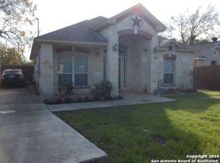 118 Hopkins St, San Antonio, TX 78221