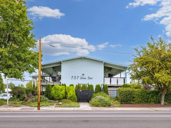 737 Stevens St APT 107, Medford, OR 97504