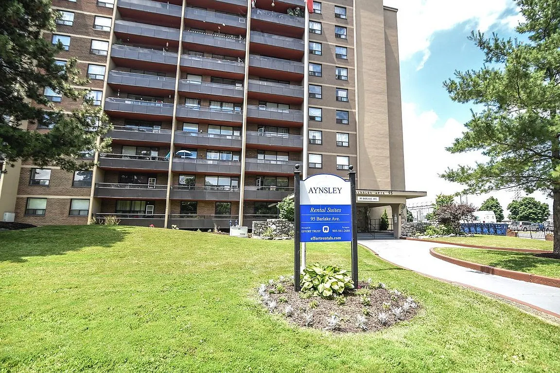 Building Photo - 95 Barlake Ave