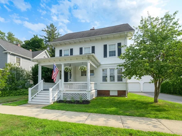 37 Hopkins Pl, Longmeadow, MA 01106
