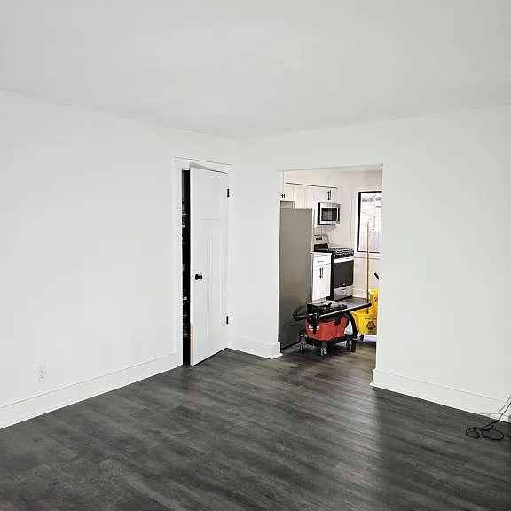 2028 S 81st St — Photo 10