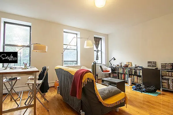 Rented by Scott Williams Realty LLC | media 21