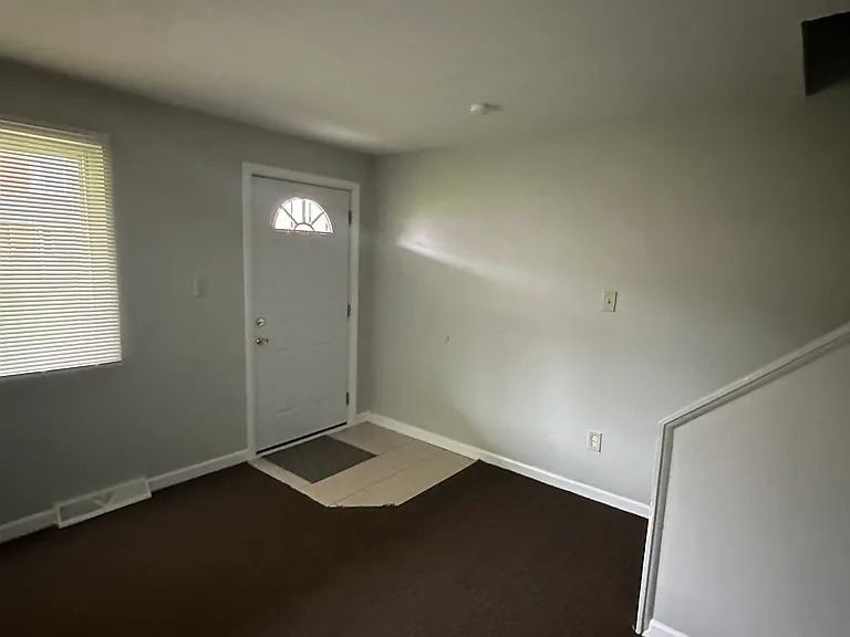 4878 Banbury Ct #4 — Photo 16
