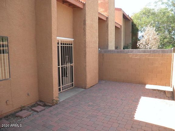 4th image of 2202 W Glenrosa Ave Unit 18