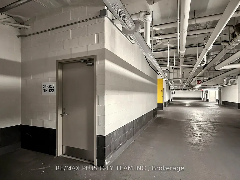 29 Queens Quay E #Townhouse 122 — Photo 30