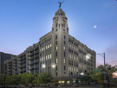 758 N Larrabee St APT 326, Chicago, IL, 60654