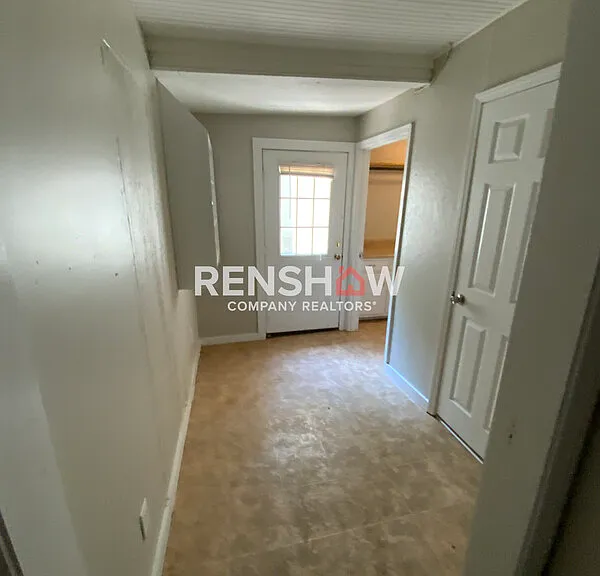218 Stadium St — Photo 11