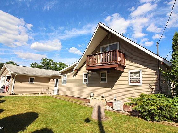 2nd image of 10924 Percy Ln