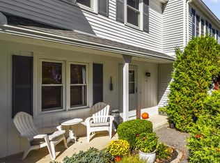 204 Williamsburg Dr, Mahopac, NY 10541
