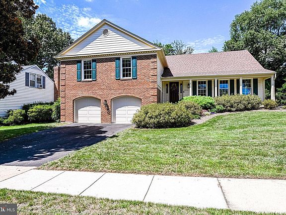 4th image of 8924 Kenilworth Dr