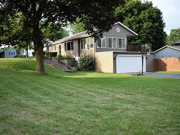 2nd image of 8147 Southfield St