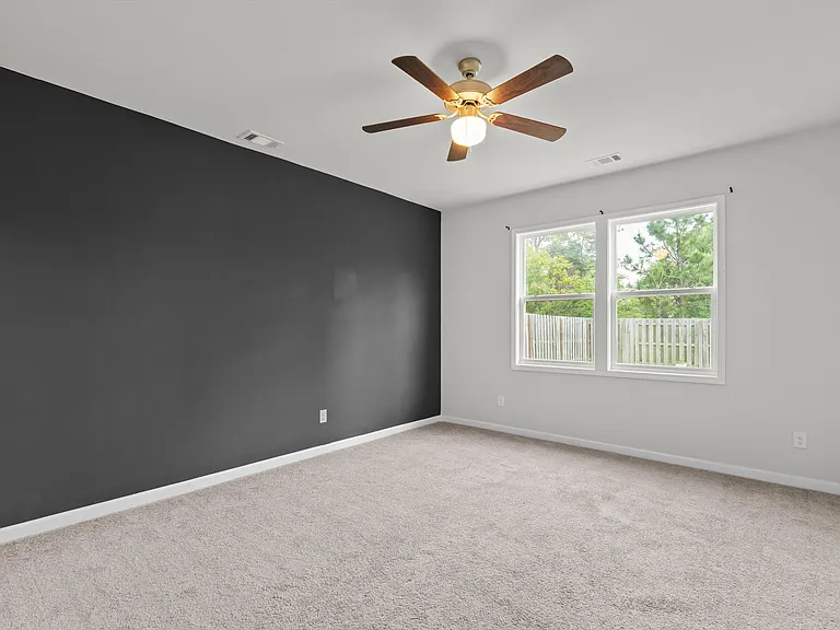 596 Count Fleet Ct — Photo 28