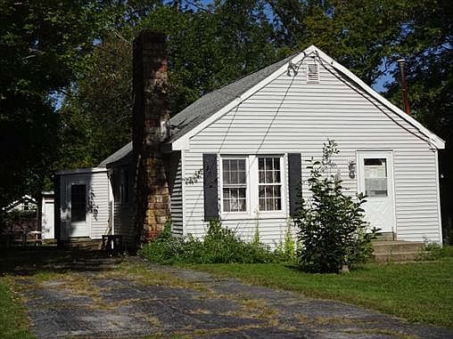 1st image of 9086 Iroquois St