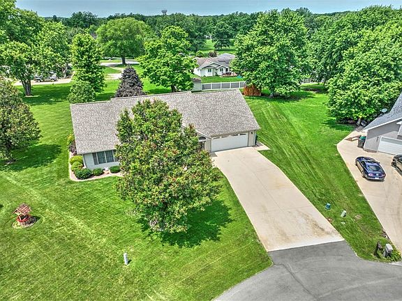 3rd image of 6350 Derby Dr