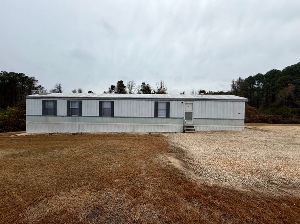 1373 Three Bridge Rd