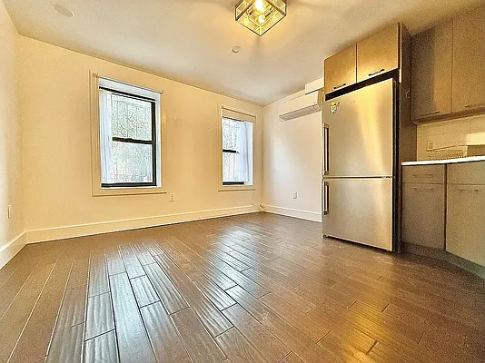 Rented by TorsX Inc | media 10