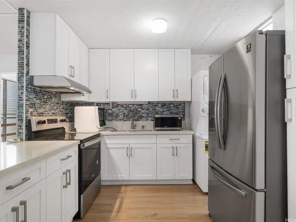 95-014 Waihonu St #D801, Mililani, HI 96789