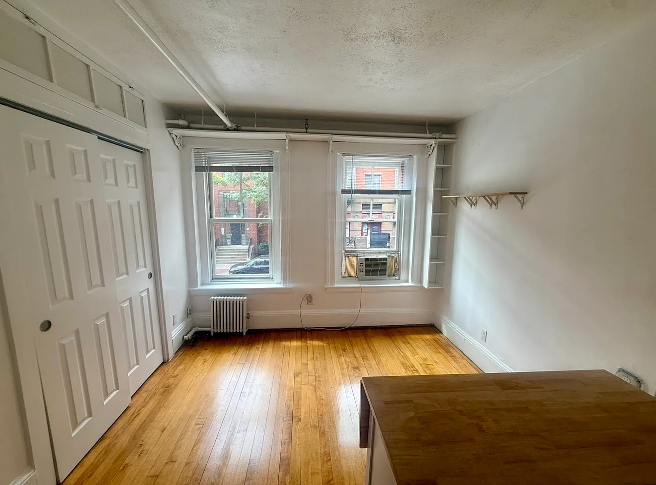 Studio, 300 sqft, $2,000 — Photo 2