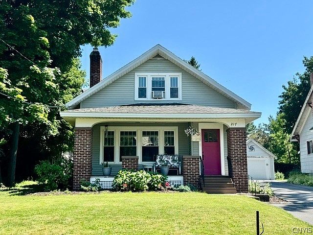 1st image of 217 Bates Ave