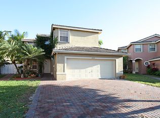 15053 SW 19th St, Hollywood, FL 33027