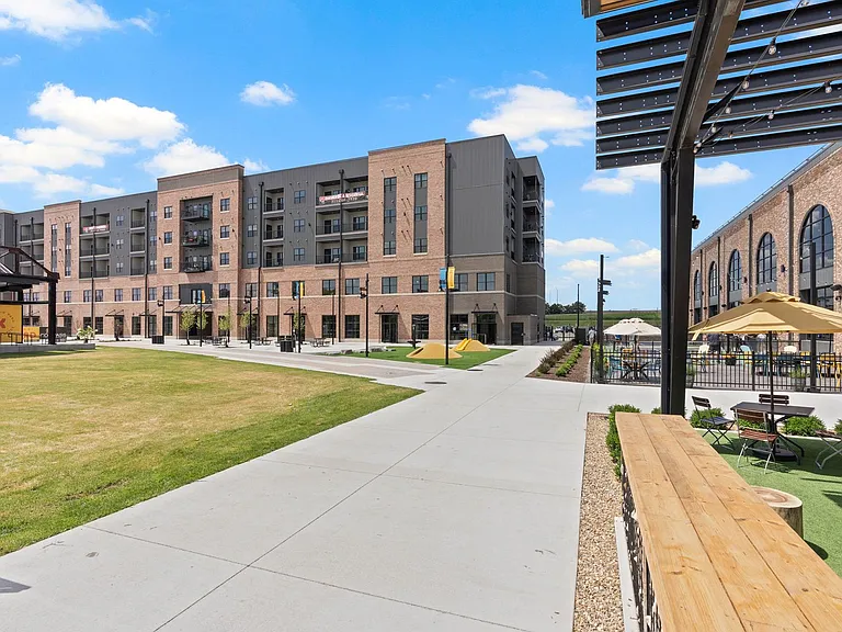 151 Lofts — Photo 71