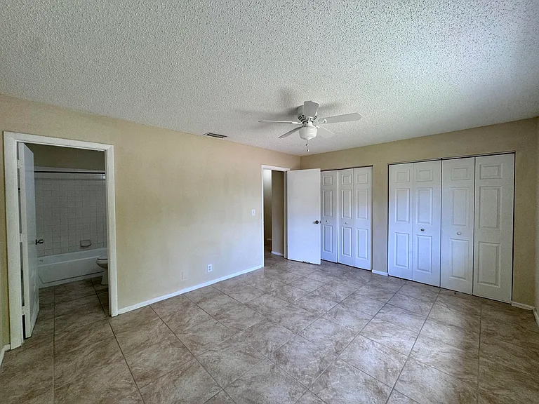 704 Riverside Dr — Photo 19