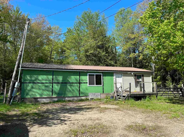 217 Warwick Road, Winchester, NH 03470