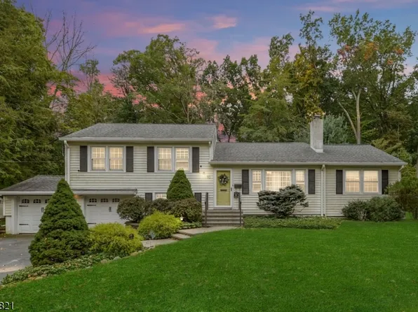 50 Afton Dr, Florham Park Boro, NJ 07932