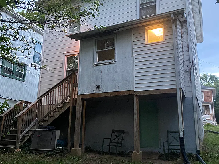 1421 7th St SE — Photo 5