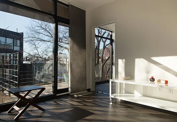 Rented by Compass | media 33