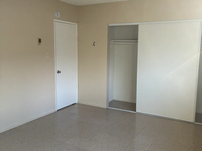 6761 Curtis Ave — Photo 7