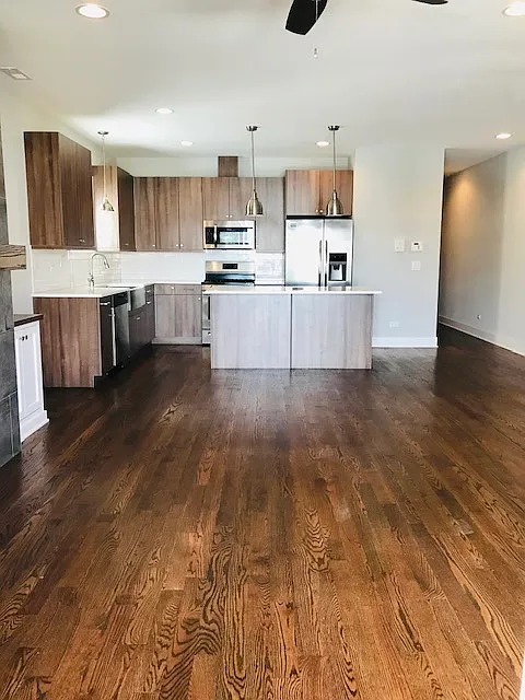 3 bed, 2.0 bath, $3,000 — Photo 2