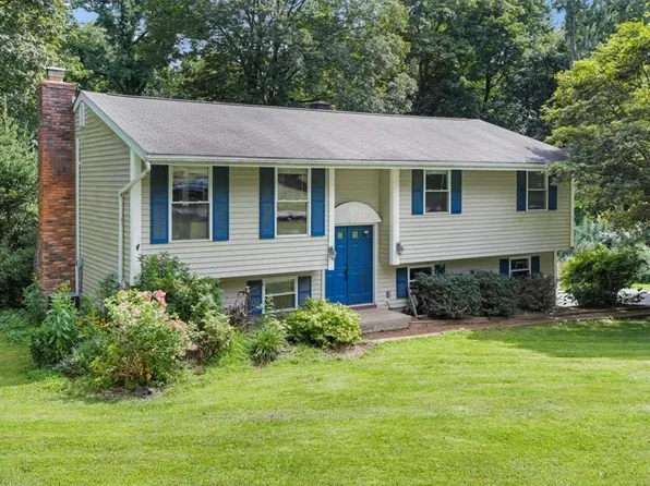 72 Prince Road, Mahopac, NY 10541