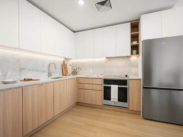 1042 Atlantic Avenue image 3 of 34