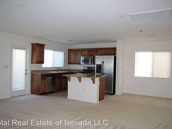 3rd image of 6538 Cathedral Blue Ave