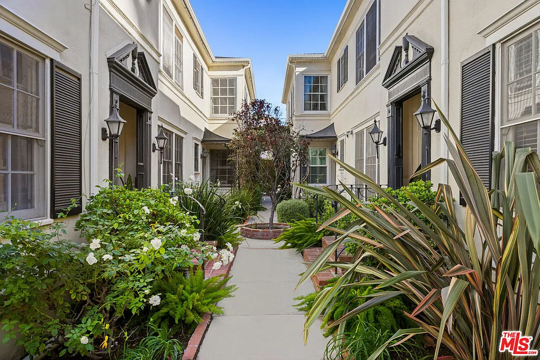 1 bed, 659 sqft, $3,050 — Photo 1