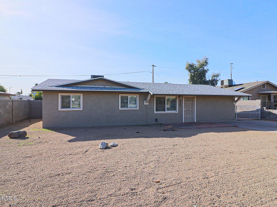 1st image of 2507 E Campo Bello Dr