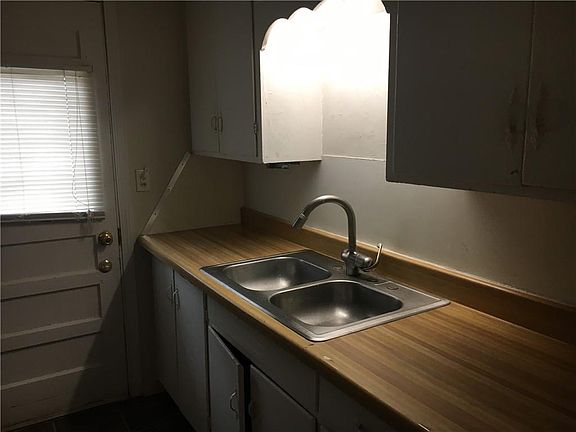 5th image of 2241 Downing St