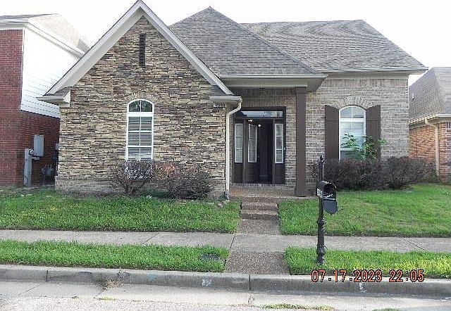 1st image of 10180 Evening Hill Dr