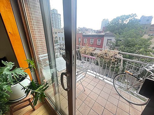 3rd image of 301 Grand St APT 4A