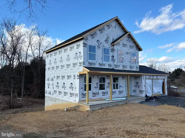 3607 Hickory Ct, Chambersburg, PA 17202