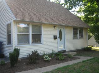 478 High St, Willimantic, CT 06226