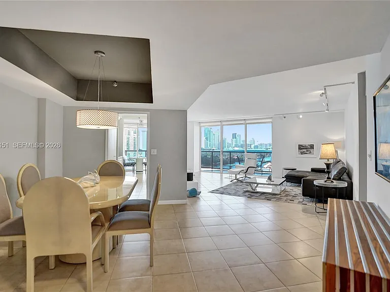 19667 Turnberry Way #9B — Photo 15