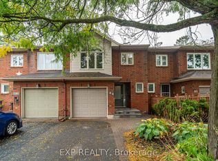 86 Furlong Cres, Ottawa, ON K2M 2H9