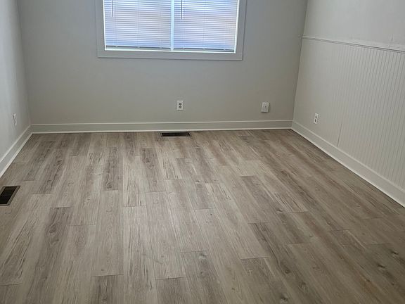 5th image of 1320 Orchard St