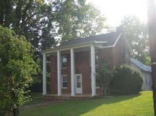 1535 Independence Ave, Mt Carmel, TN 37645