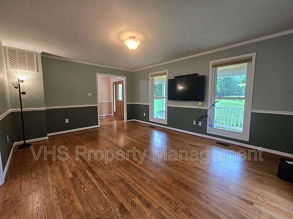 4th image of 5712 John Barton Payne Rd