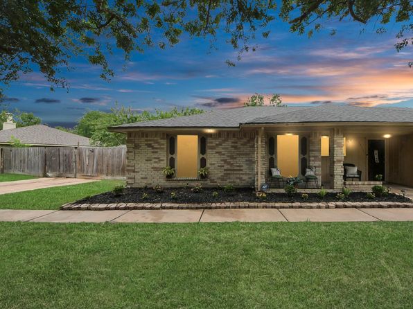 3803 Meadow Place Dr, Houston, TX 77082