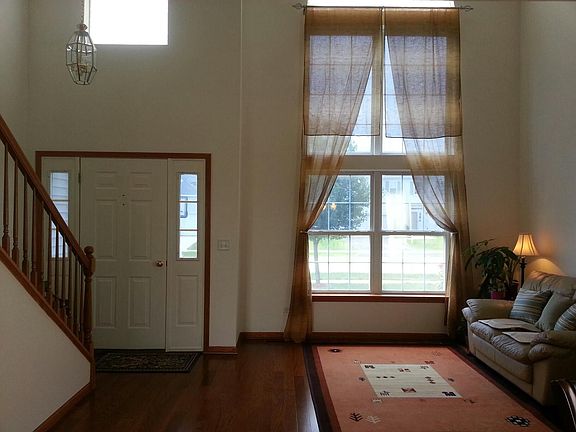 5th image of 16459 Kingsbrook Dr